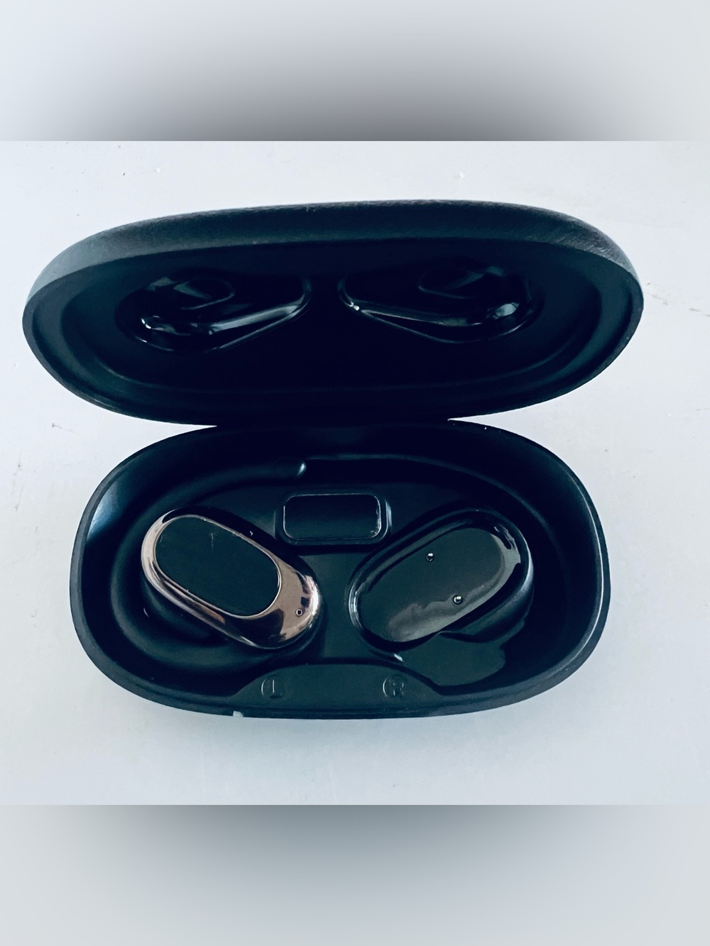 ACER Wireless Earbuds Bluetooth Charging Case Conditions Working Perfectly